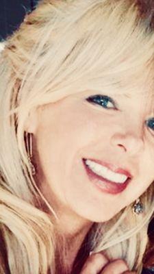 Photo of Shari D.