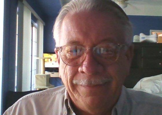 Photo of Dennis L.