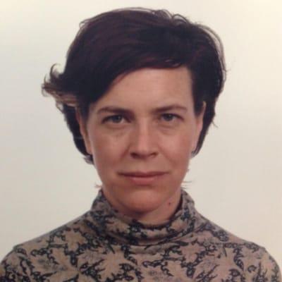 Photo of Lesley J.