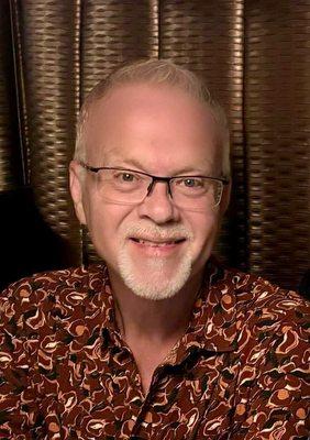 Photo of David L.