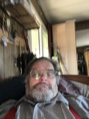 Photo of Earl R.