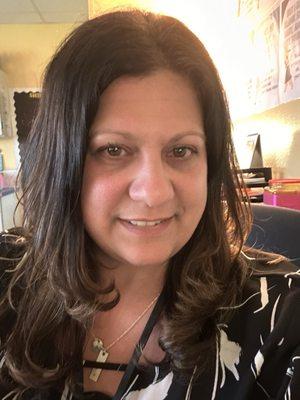 Photo of Lisa R.