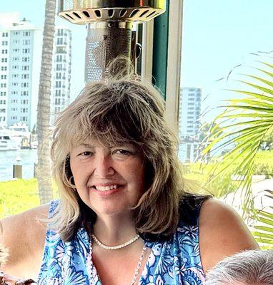 Photo of Linda B.
