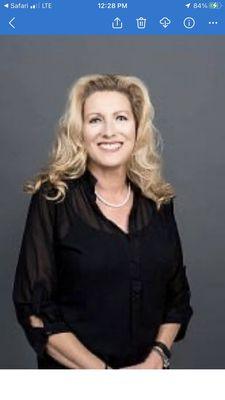 Photo of Lenore V.