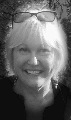 Photo of Laura J.