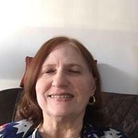 Photo of Linda S.