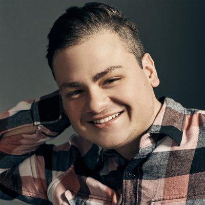 Photo of Steven L.