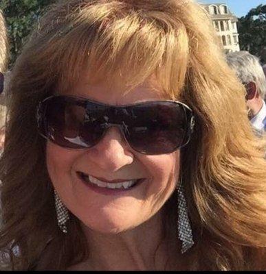 Photo of Debra F.