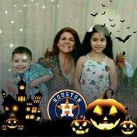 photo of Debi R.