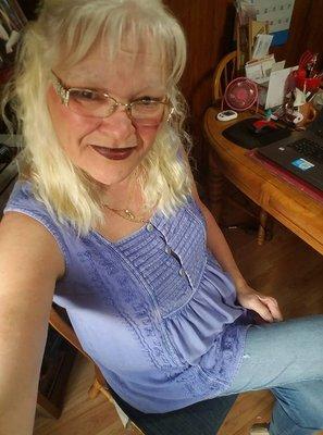 Photo of Linda F.