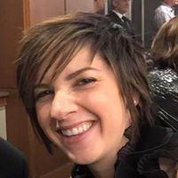 photo of Julie E.