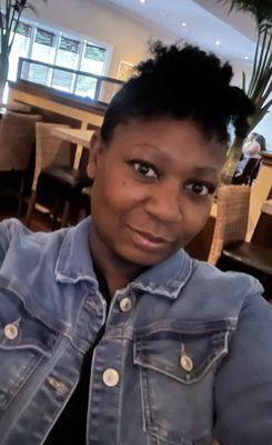 Photo of Lisa A.