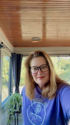 Photo of Julie W.