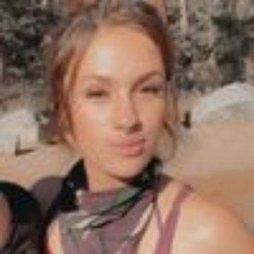 Photo of Nikki L.