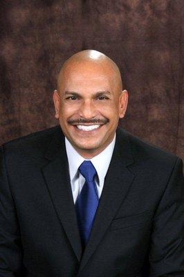 Photo of Oscar L.