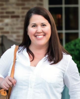 Photo of Julie P.
