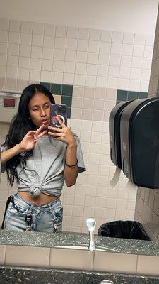 Photo of Lizzie M.