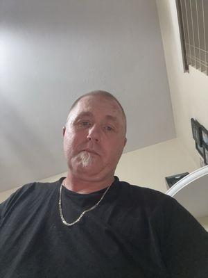 Photo of Dustin R.