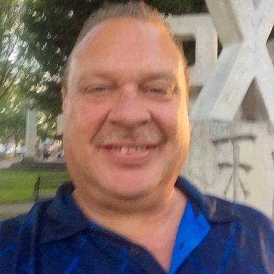 Photo of Steven R.