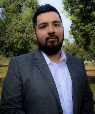 Photo of Luis R.