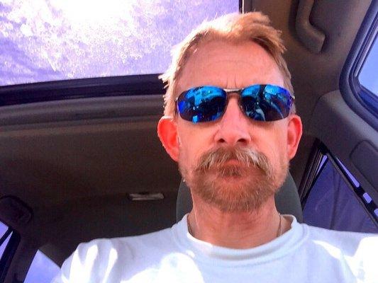 Photo of Daniel E.