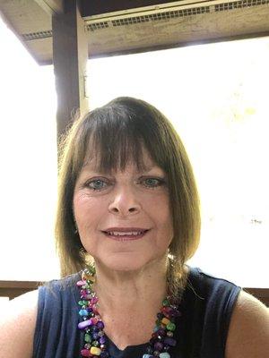 Photo of Linda M.