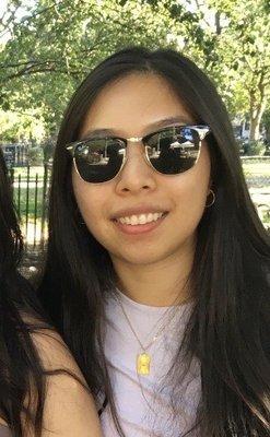 Photo of Laura E.