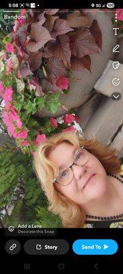 Photo of Renee L.