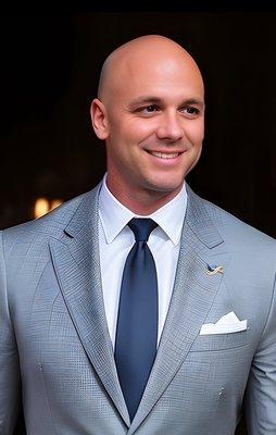 photo of Dr. Lucas D.