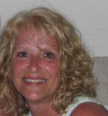 Photo of Debra F.