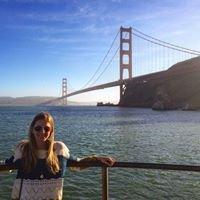 Photo of Laura L.