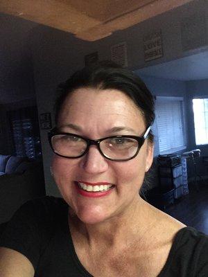 Photo of Elizabeth L.