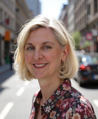 Photo of Elizabeth F.