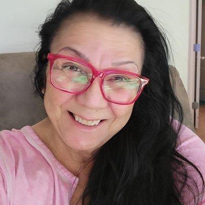 Photo of Joleen T.