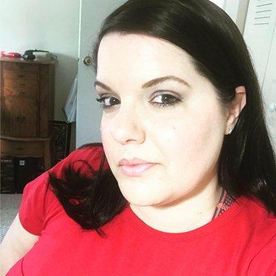 Photo of Laura J.
