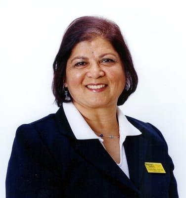 Photo of Neema N.