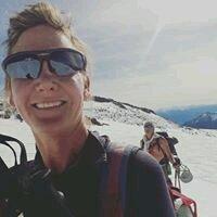 Photo of Linda J.