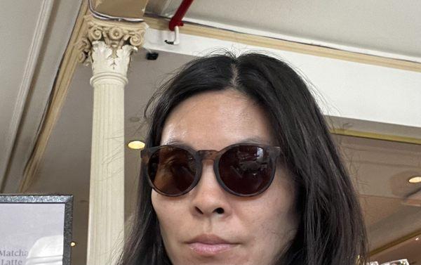 Photo of Christine L.