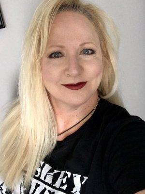 Photo of Lesli S.