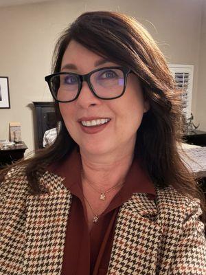 Photo of Lynda F.