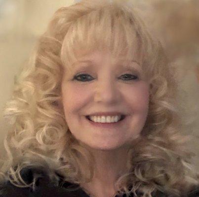 Photo of Debra B.