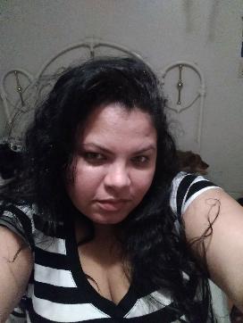 Photo of Laura J.