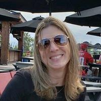 Photo of Laura I.
