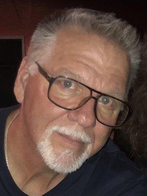 Photo of Lionel V.