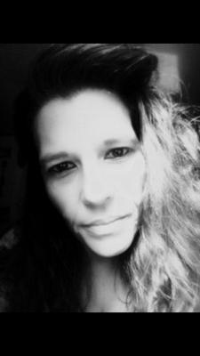 Photo of Julie D.