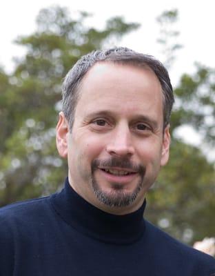Photo of David R.