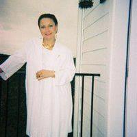 Photo of Carolyn B.