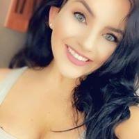Photo of Nikki R.