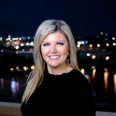 Photo of Renee M.
