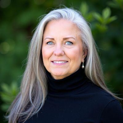 Photo of Peggy L.